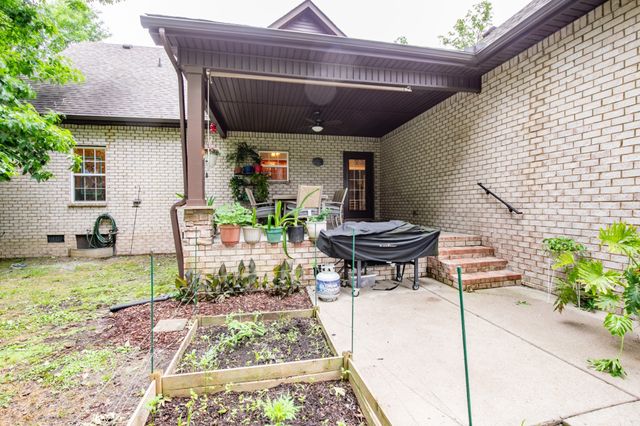 109 Red Top Ct, Murfreesboro, TN 37128