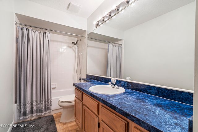 8000 LOCH LOMOND Lane, Jacksonville, FL 32244