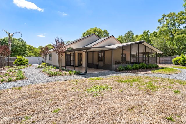 8000 LOCH LOMOND Lane, Jacksonville, FL 32244
