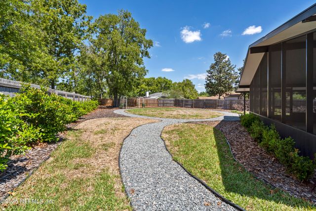 8000 LOCH LOMOND Lane, Jacksonville, FL 32244