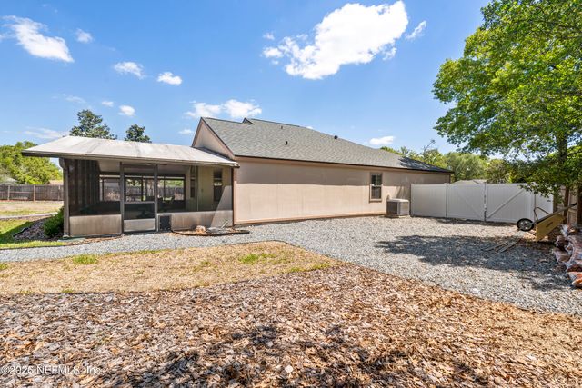 8000 LOCH LOMOND Lane, Jacksonville, FL 32244