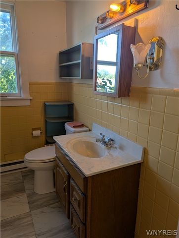 86 Guernsey Street, Buffalo, NY 14207