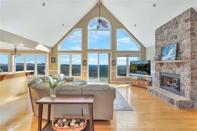 272 Jocassee Ridge Way, Salem, SC 29676