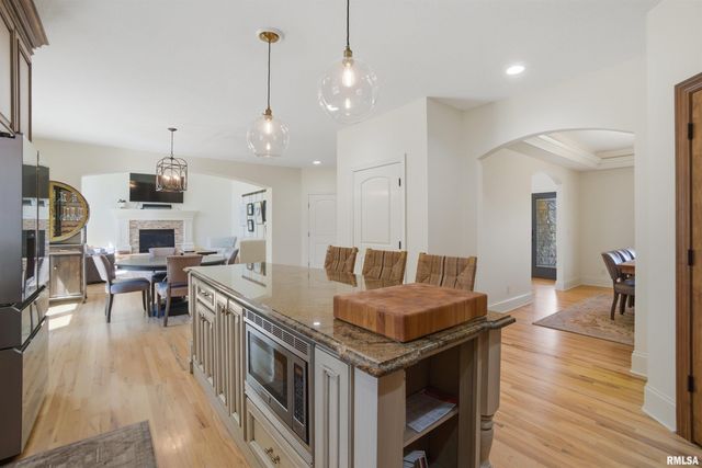 3804 W Grovemill Court, Dunlap, IL 61525