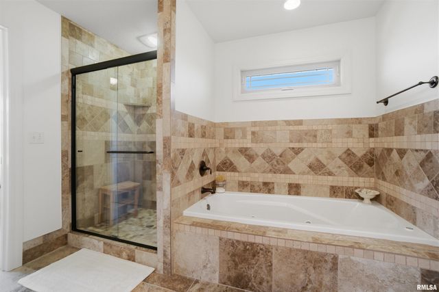 3804 W Grovemill Court, Dunlap, IL 61525