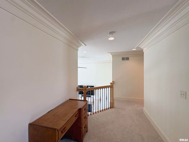 3804 W Grovemill Court, Dunlap, IL 61525