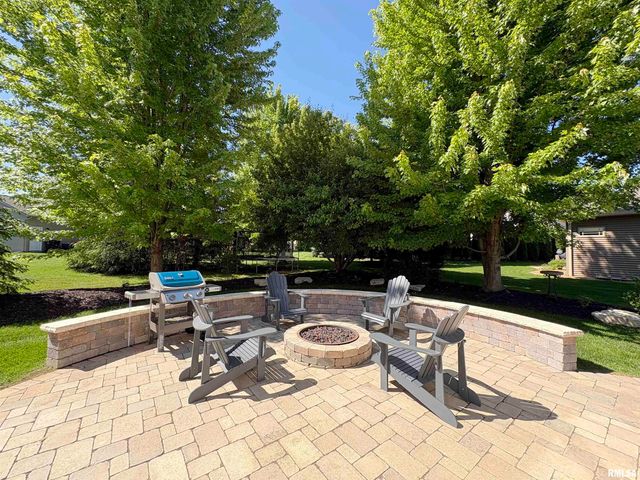 3804 W Grovemill Court, Dunlap, IL 61525