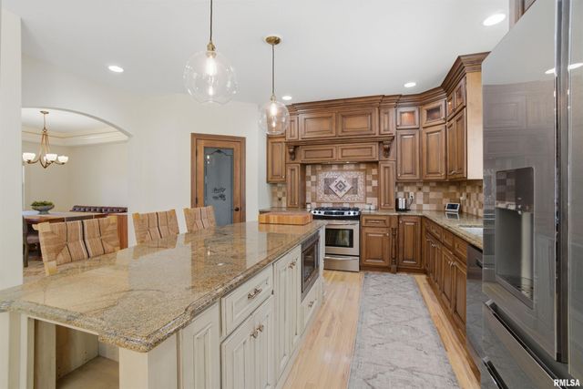 3804 W Grovemill Court, Dunlap, IL 61525
