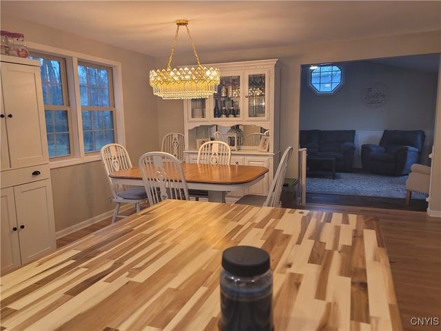 3063 Amberlea Lane, Lysander, NY 13027