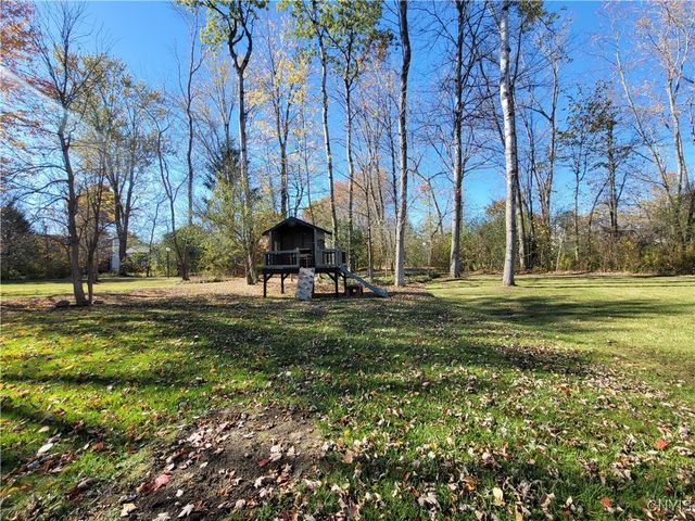 3063 Amberlea Lane, Lysander, NY 13027