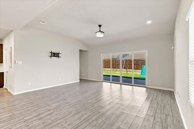 3316 Kingsdown Drive, Denton, TX 76207