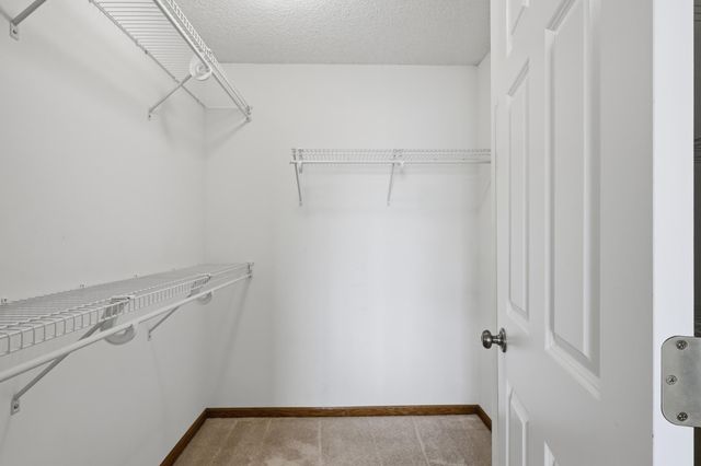 2300 Lower Afton Road E 316, Maplewood, MN 55119