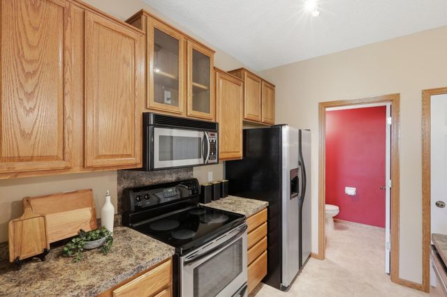 2300 Lower Afton Road E 316, Maplewood, MN 55119