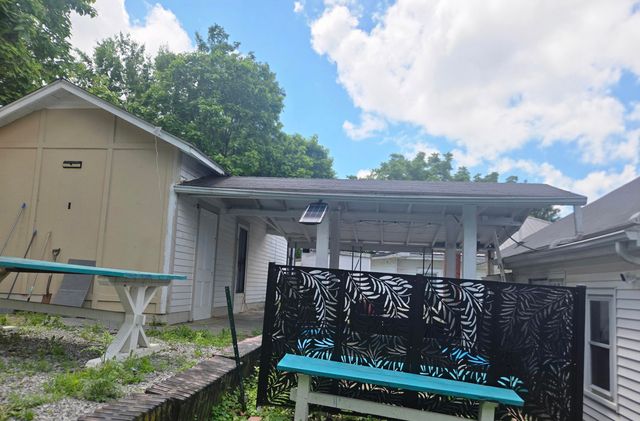 220 E OFFICE Street, Harrodsburg, KY 40330