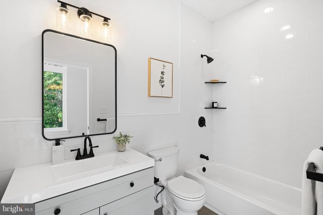 1021 S SAINT BERNARD ST, Philadelphia, PA 19143