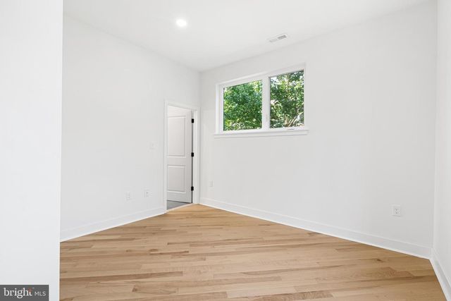 1021 S SAINT BERNARD ST, Philadelphia, PA 19143