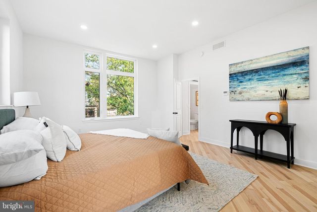 1021 S SAINT BERNARD ST, Philadelphia, PA 19143