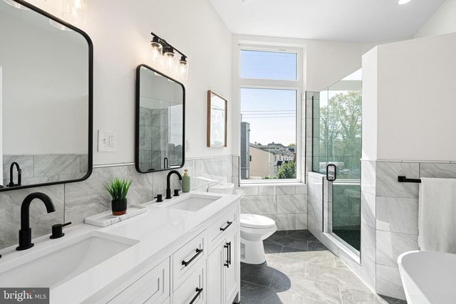 1021 S SAINT BERNARD ST, Philadelphia, PA 19143