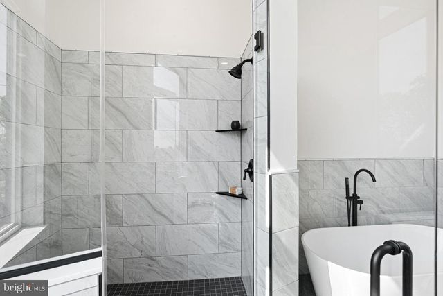 1021 S SAINT BERNARD ST, Philadelphia, PA 19143