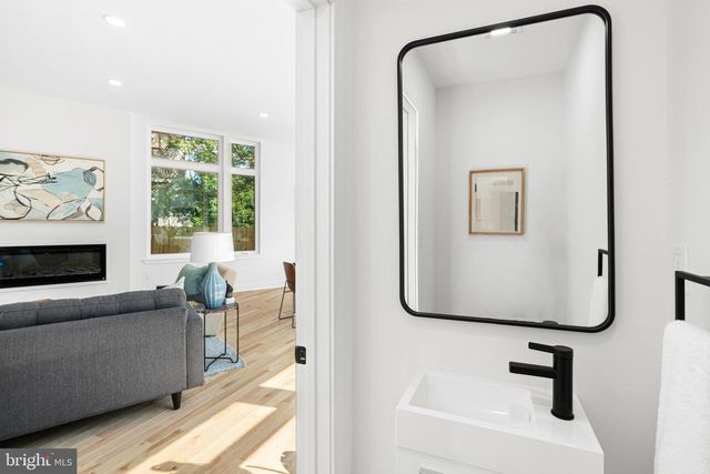 1021 S SAINT BERNARD ST, Philadelphia, PA 19143