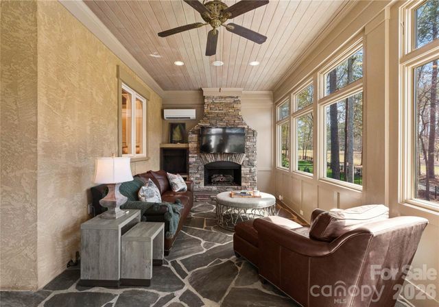 129 Marstons Mill Drive, Mooresville, NC 28117
