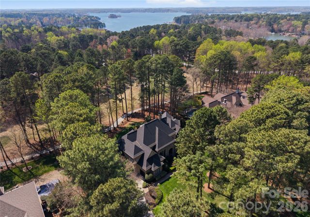 129 Marstons Mill Drive, Mooresville, NC 28117