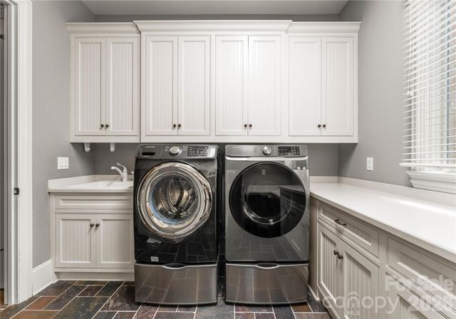 129 Marstons Mill Drive, Mooresville, NC 28117