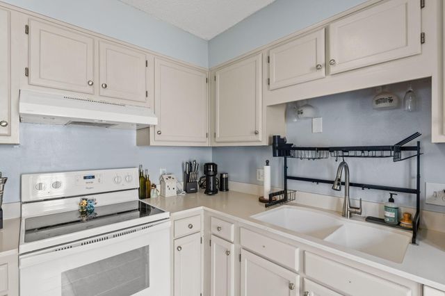 1722 Quail Path, Fort Walton Beach, FL 32547