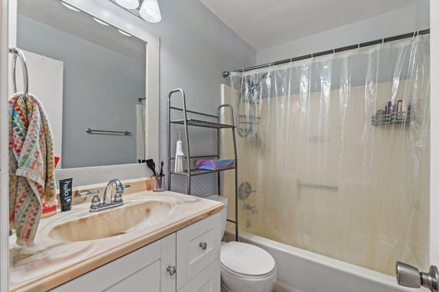 1722 Quail Path, Fort Walton Beach, FL 32547