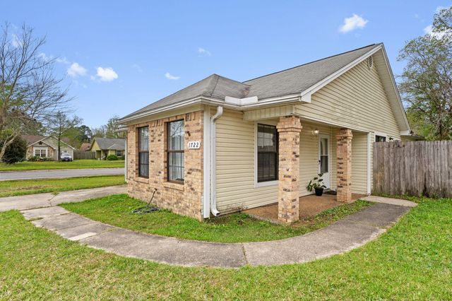 1722 Quail Path, Fort Walton Beach, FL 32547