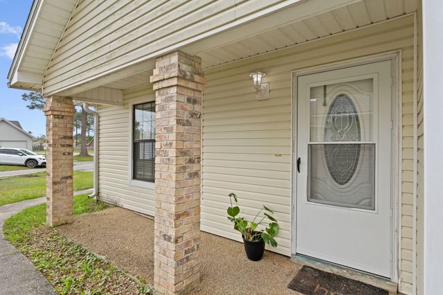 1722 Quail Path, Fort Walton Beach, FL 32547