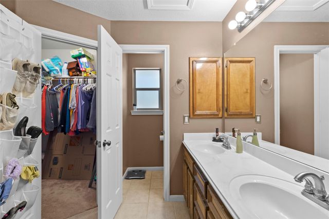 11270 Summit Drive, Conroe, TX 77303