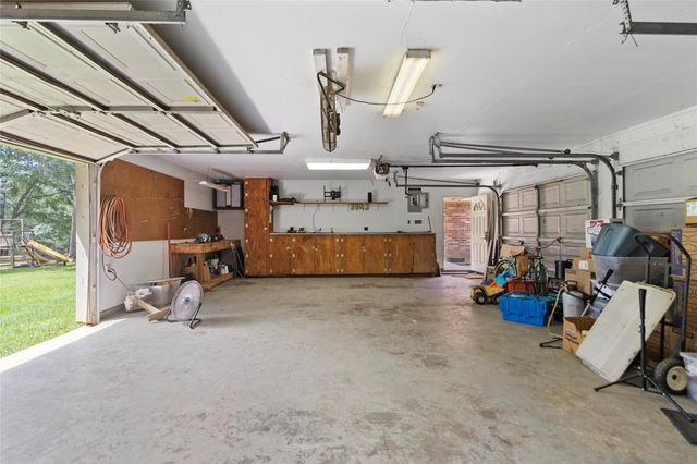 11270 Summit Drive, Conroe, TX 77303