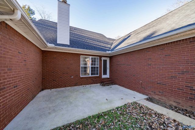 424 Shane Drive, New Market, AL 35761