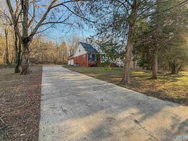 424 Shane Drive, New Market, AL 35761