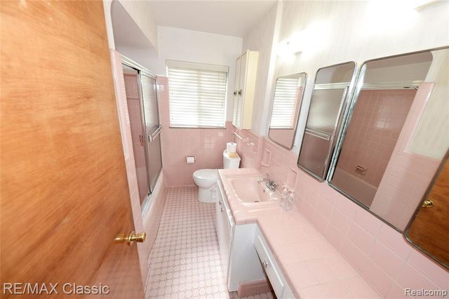 21961 Sussex Street, Oak Park, MI 48237
