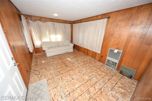 21961 Sussex Street, Oak Park, MI 48237