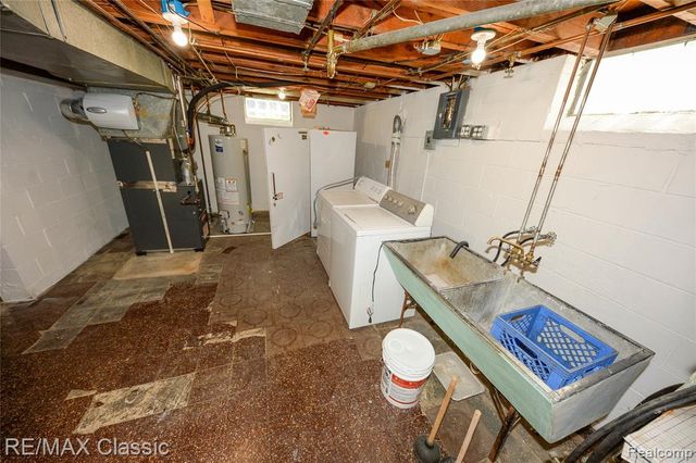 21961 Sussex Street, Oak Park, MI 48237