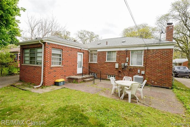 21961 Sussex Street, Oak Park, MI 48237