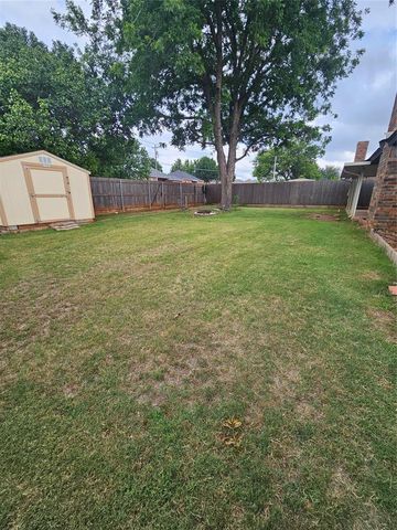 10220 Little Pond Drive, Oklahoma City, OK 73162