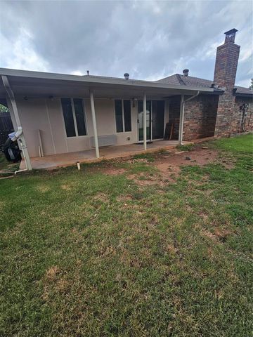 10220 Little Pond Drive, Oklahoma City, OK 73162