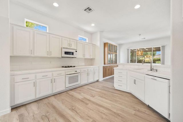3411 E Circulo San Sorrento Road, Palm Springs, CA 92262