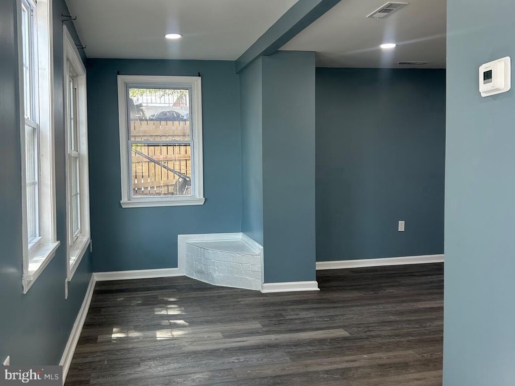 Image 12 of property listing at 7618 CYPRESS AVE, Baltimore, MD 21224