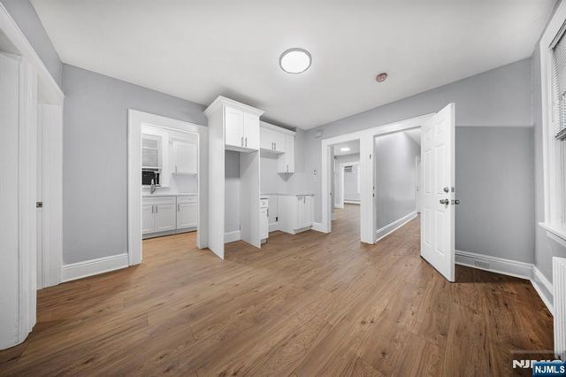 15 Tuttle Street 1, Wallington, NJ 07057