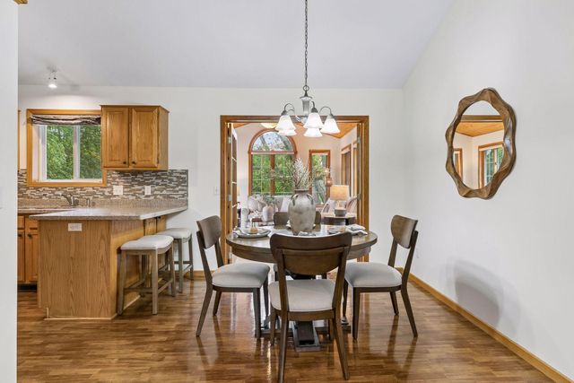 6287 22nd Street N, Oakdale, MN 55128