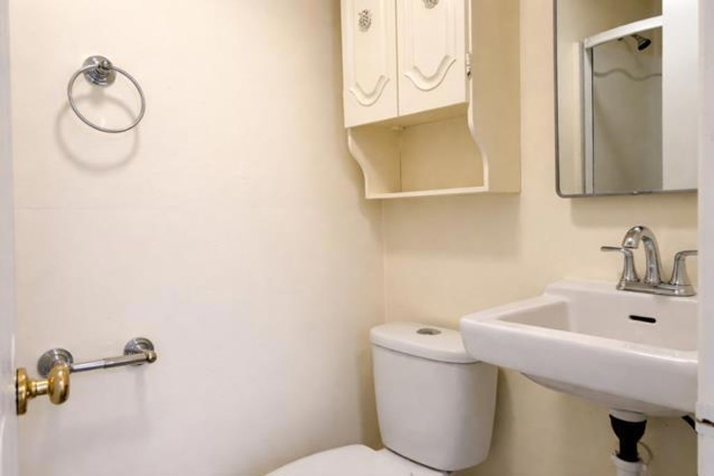 Image 26 of property listing at 1090 White Drive, Santa Clara, CA 95051