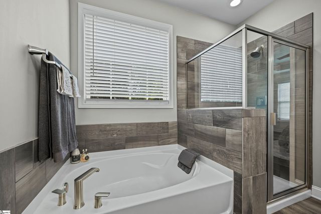 108 Carnoustie Circle, Anderson, SC 29621