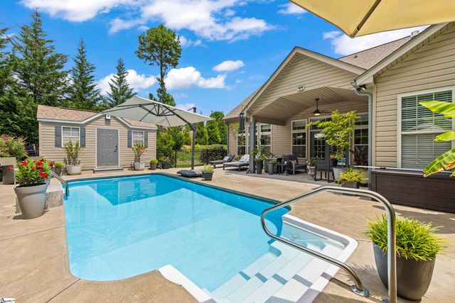 108 Carnoustie Circle, Anderson, SC 29621