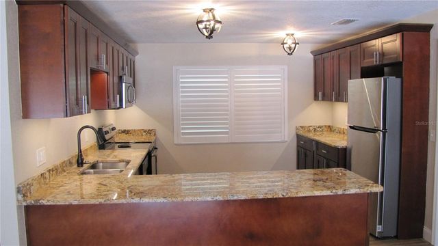 3326 SCHEFFLERA ROAD, Tampa, FL 33618