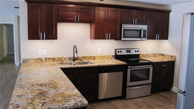 3326 SCHEFFLERA ROAD, Tampa, FL 33618